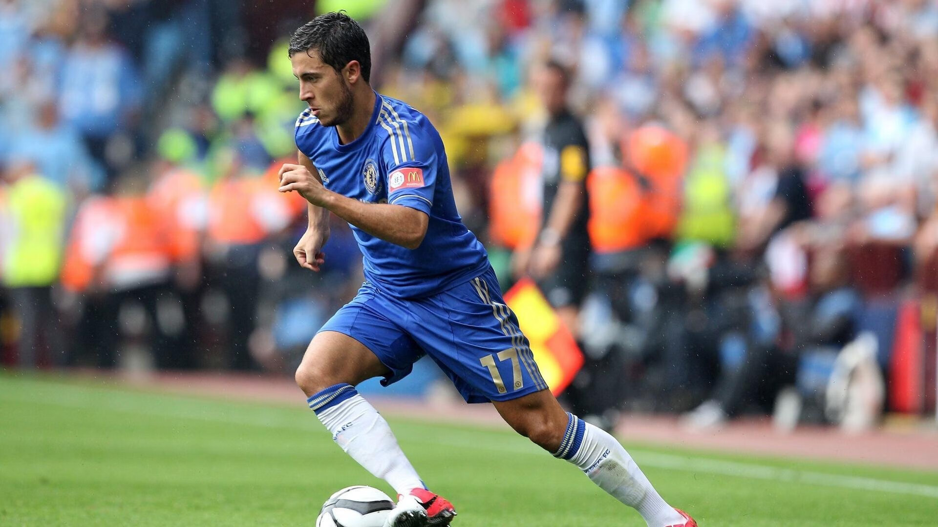 斯诺克国锦赛新战报：吴宜泽8-5赵心童，连胜4局手握赛点，斯诺克球员吴宜泽